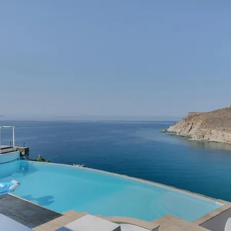 Pensión Blueros - Olive 4*